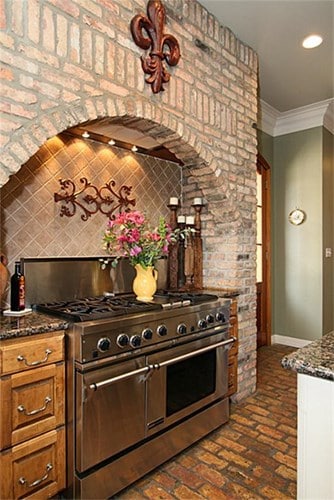 brick-arched-kitchen-stove-walls-atlanta